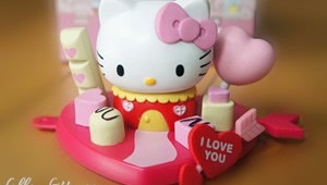 Hello Kitty Sweet Delight Valentine Small