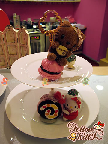 Dessert Display Plates on the Corner of Drink Bar (Ground Floor) (Hello Kitty Sweets Café)