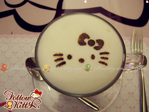 Take a Closer Look of my Kitty Latte Macchiato (Hello Kitty Sweets Café)