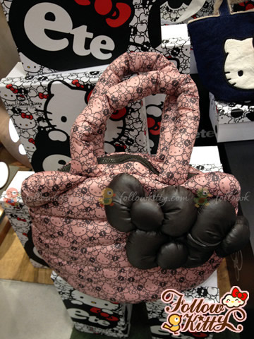 Hong Kong ete! x Hello Kitty handbag