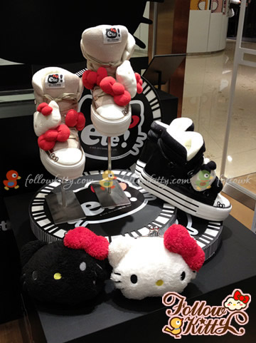 Hong Kong ete! x Hello Kitty - Kitty Bags Hong Kong ete! x Hello Kitty - Kitty Bags
