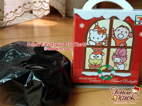 7-Eleven Hello Kitty Sweet Delight Xmas Edition Hidden inside Black Plastic Bag