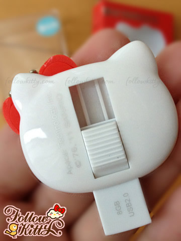 USB Slide Out of Hello Kitty USB Flash Drive