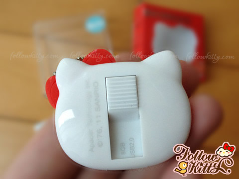 Hello Kitty造型USB隨身碟背面