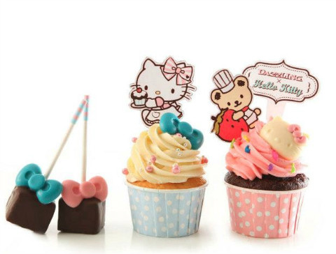 Cupcake and Lollipop from Dazzling Café x Hello Kitty