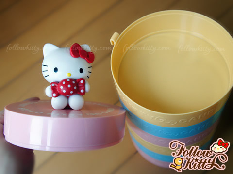 7- Eleven Hello Kitty & Friends Sweet Delight陳列架 － Hello Kitty糖果盒