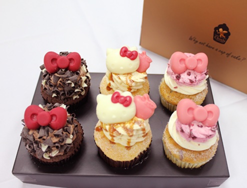 Cloudy x Hello Kitty Cupcakes - Gift Box