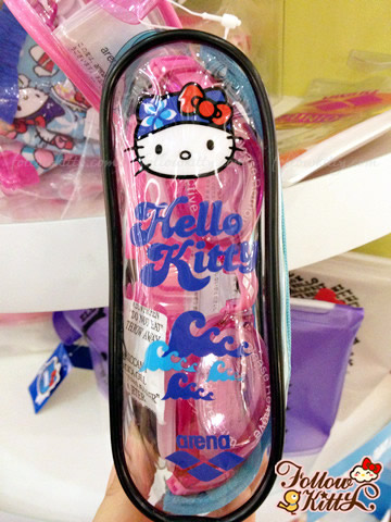Arena 2013 Hello Kitty Crossover Waterwear - Silicone Goggles Arena 2013 Hello Kitty Crossover Waterwear - Silicone Goggles