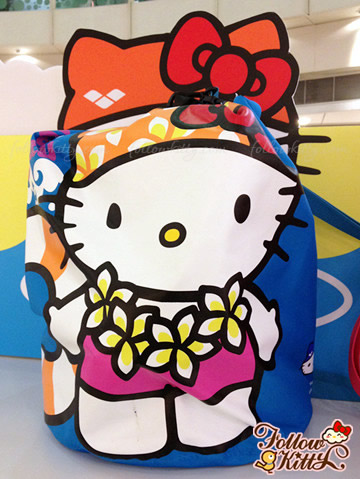 Arena 2013 Hello Kitty Crossover Waterwear - Hawaiian Print 10L Beach Bag