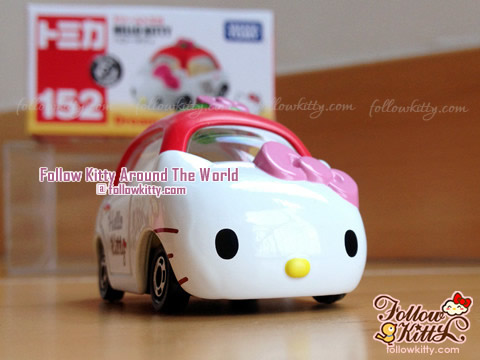 Dream Tomica Hello Kitty Car Model (No.152) (Japan TAKARA TOMY)