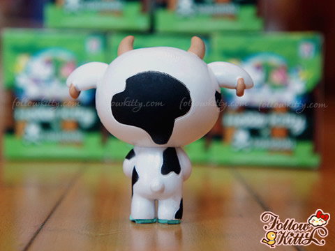 Hong Kong 7-Eleven Tokidoki X Hello Kitty - Cow Kitty