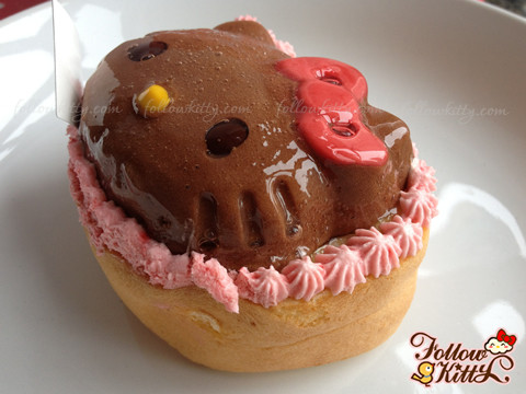 Mousse au Hello Kitty Chocolate from baby Mon cher Store