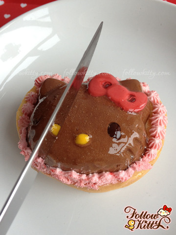 Mousse au Hello Kitty Chocolate from baby Mon cher Store