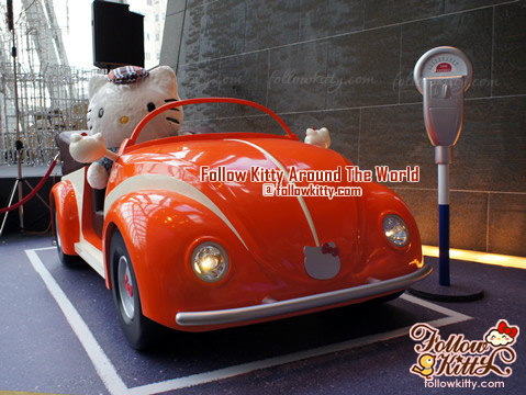 Dear Daniel in Old Style Car - Hello Kitty Back to 1960s in Langham Place