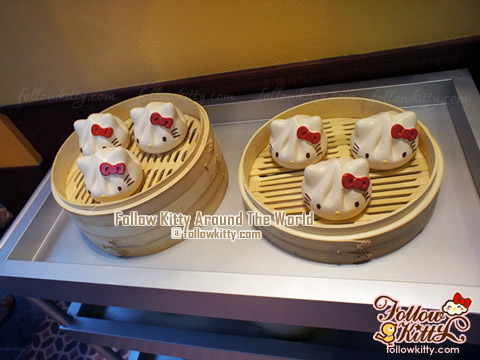 Delicious Hello Kitty Buns - Hello Kitty Back to 1960s in Langham Place