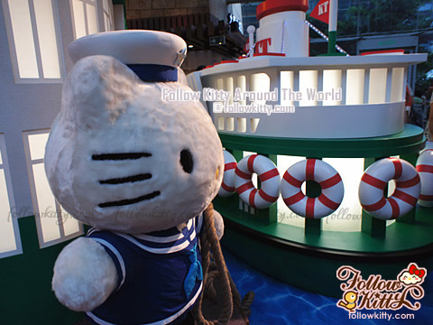Hong Kong Star Ferry - The Kitty Ferry - Hello Kitty Back to 1960s in Langham Place