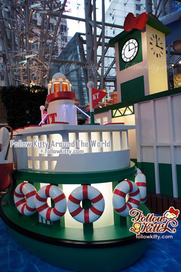 Hong Kong Star Ferry - The Kitty Ferry - Hello Kitty Back to 1960s in Langham Place