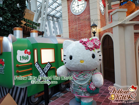 Hello Kitty x Hong Kong Kowloon Train Station and Clock Tower - Hello Kitty Back to 1960s in Langham Place