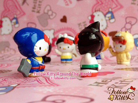 Bandai Narikiri Hello Kitty Collection Set