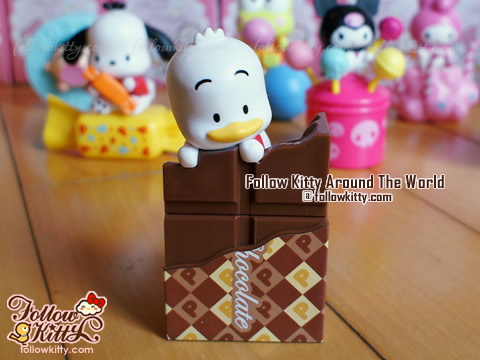 Hello Kitty Sweet Delight Collection (Phase II) - Ahiru No Pekkle Chocolate