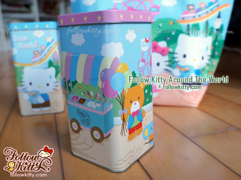 Hong Kong Maxim's Hello Kitty Mooncake Tin Box