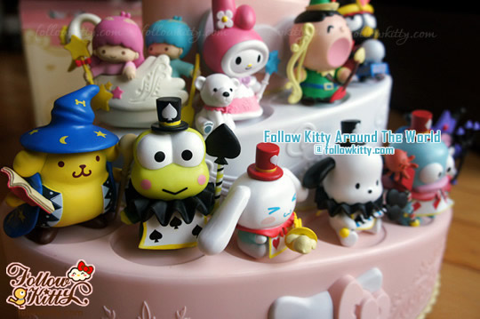 Hello Kitty & Friends [Hello Party]蛋糕座陳列架 Cake of Romance