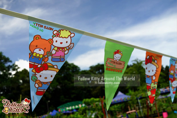 Hello Kitty Flag Decos