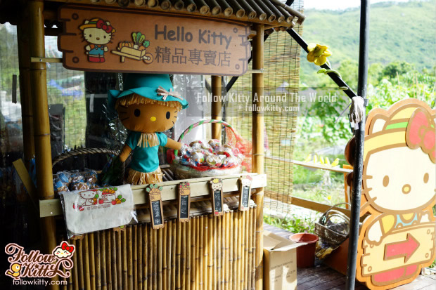 Hello Kitty Go Green Organic Farm Souvenir Stall