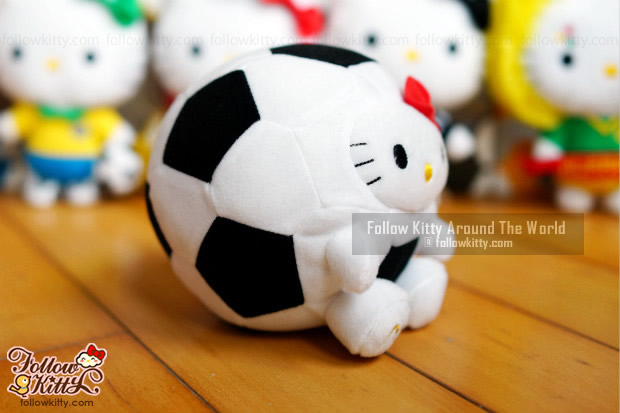 Hello Kitty K-League World Cup Collector's Kit - World Class Goal