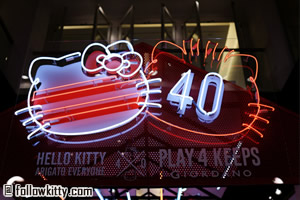 Giordano Hello Kitty 40th Anniversary