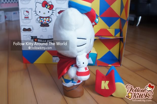 Hello Kitty Plush Details