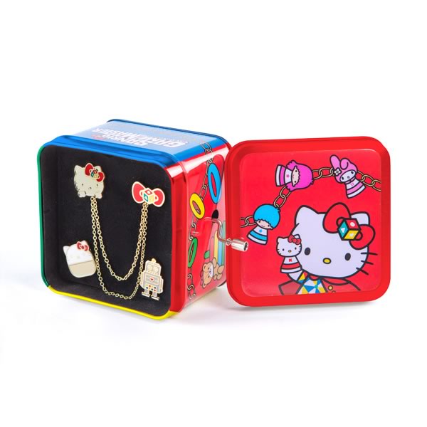 Hello Kitty Music Box with Pin Set